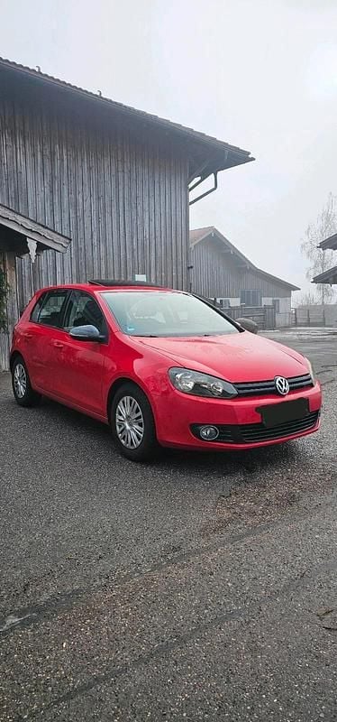 Rot Gebraucht 2009 VW Golf VI Kleinwagen | 4.250 € (Superpreis) - Bild 1/4