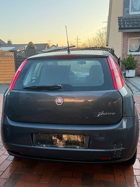 Gebraucht Fiat Punto 65 PS (47 kW) 2009 Grau Kleinwagen