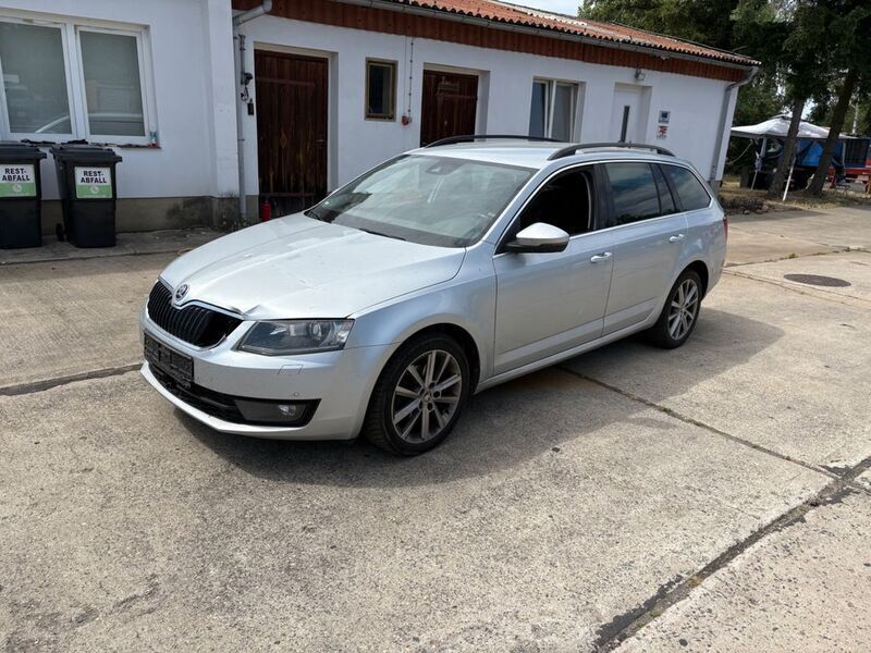 Silber Gebraucht 2016 Skoda Octavia Style Kombi | 7.900 € (Fairer Preis) - Bild 1/4