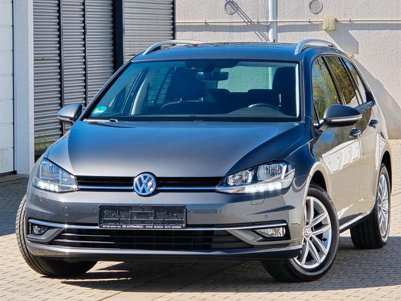 Gebraucht VW Golf VII Sound 116 PS (85 kW) 2017 Grau Kombi