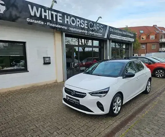 Używany Opel Corsa Elegance 115 KM (84 kW) 2022 Biały Hatchback