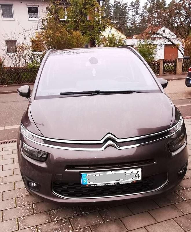Braun Gebraucht 2016 Citroën Grand C4 Picasso PureTech Van / Kleinbus | 6.800 € (Fairer Preis) - Bild 1/4