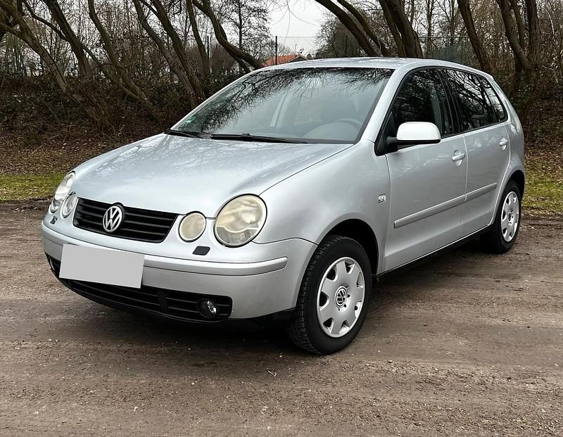 Gebraucht VW Polo 75 PS (55 kW) 2002 Silber Kleinwagen