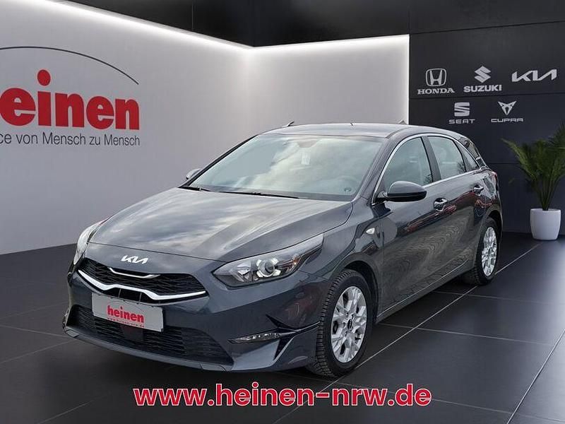 Gebraucht Kia Ceed Vision 140 PS (102 kW) 2025 Grau Kleinwagen