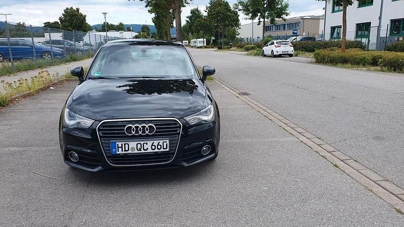 Schwarz Gebraucht 2014 Audi A1 Sportback Ambition Kleinwagen | 8.950 € (Superpreis) - Bild 1/4