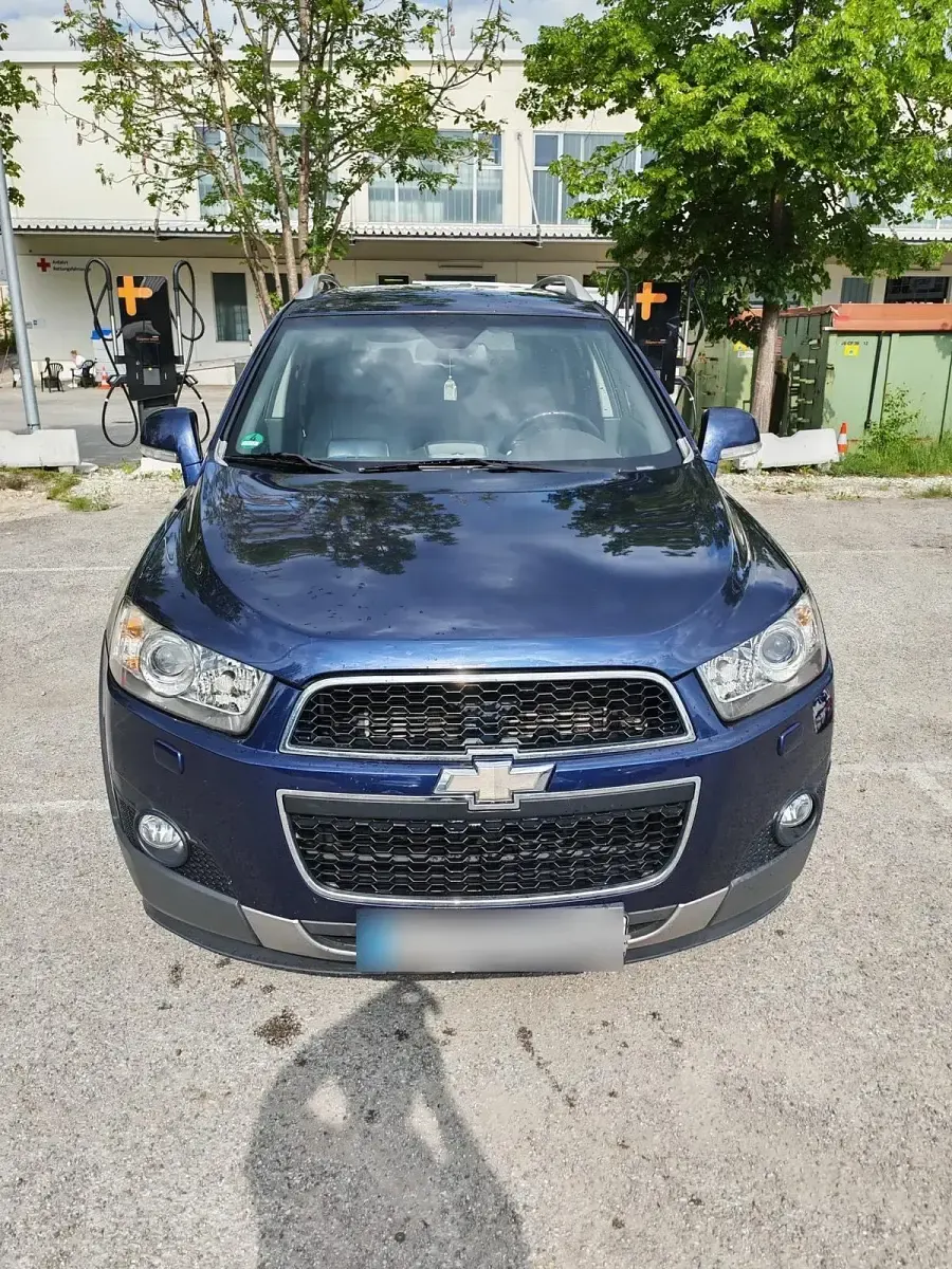 Gebraucht Chevrolet Captiva 163 PS (119 kW) 2011 Blau SUV