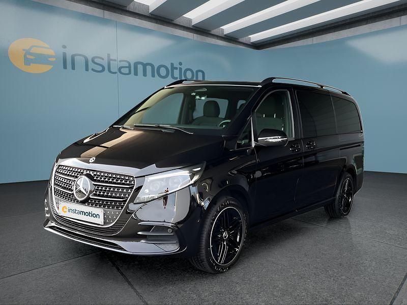 Schwarz Gebraucht 2024 Mercedes V250 Van / Kleinbus | 76.049 € - Bild 1/4