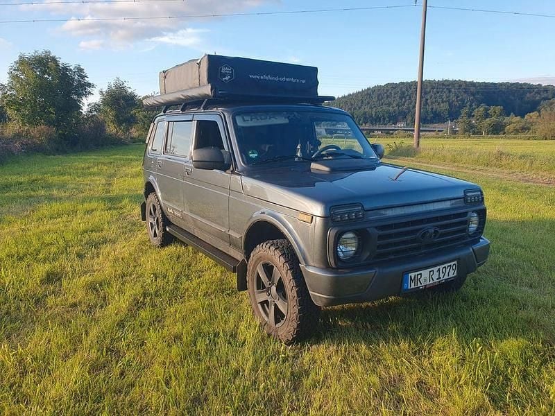Gebraucht Lada Urban 83 PS (61 kW) 2019 Schwarz SUV