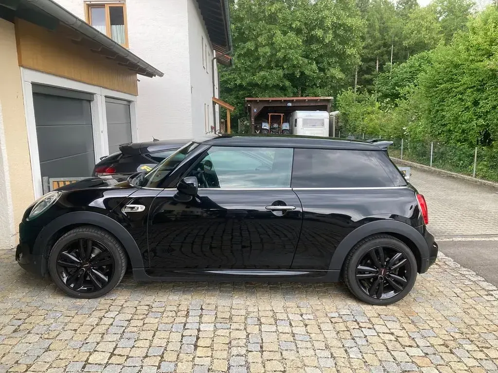 Gebraucht Mini Cooper S 192 PS (141 kW) 2018 Schwarz Kleinwagen