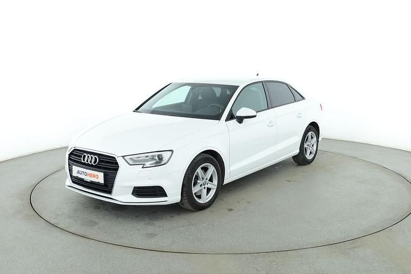 Gebraucht Audi A3 110 PS (80 kW) 2019 Weiß Limousine