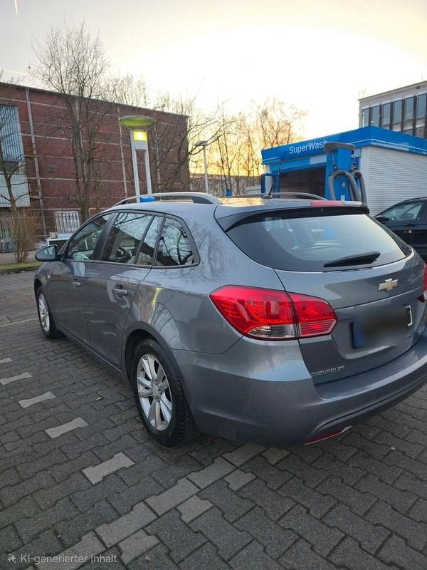 Gebraucht Chevrolet Cruze LT 124 PS (91 kW) 2012 Grau Kombi