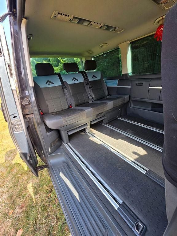 Second-hand VW T5 174 CP (127 kW) 2007 Negru Van