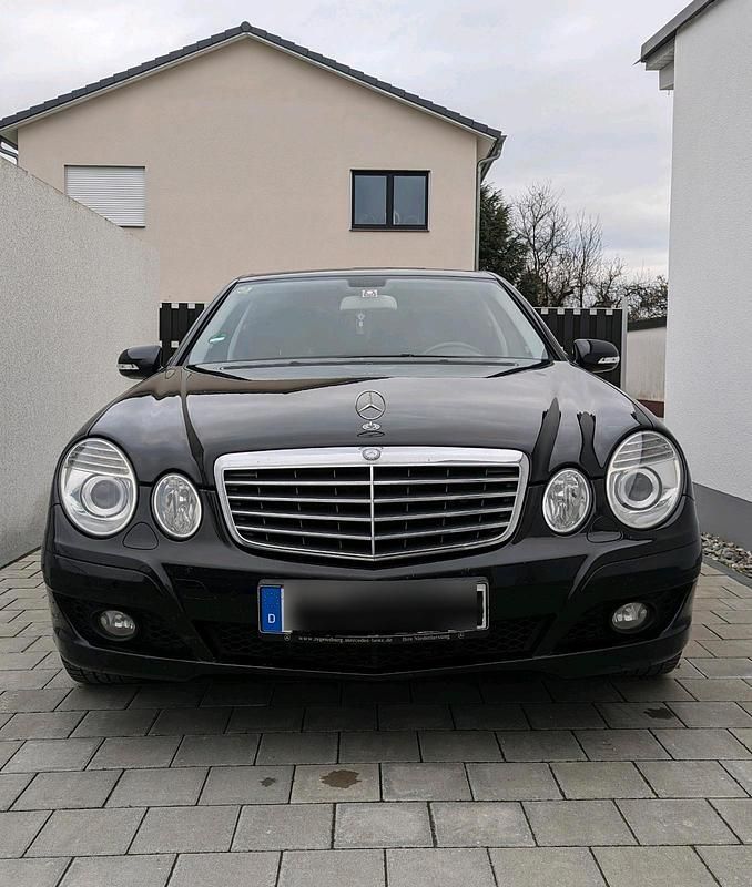 Schwarz Gebraucht 2007 Mercedes E280 Limousine | 5.699 € (Fairer Preis) - Bild 1/4