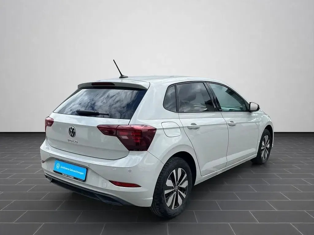Gebraucht VW Polo Move 95 PS (69 kW) 2024 Ascotgrau Kleinwagen