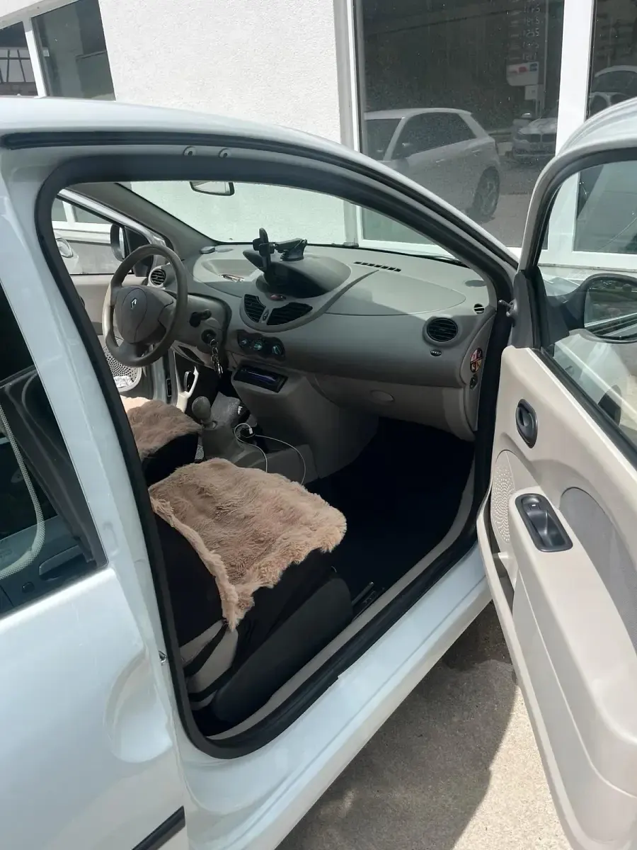 Gebraucht Renault Twingo 56 PS (41 kW) 2009 Weiß Kleinwagen