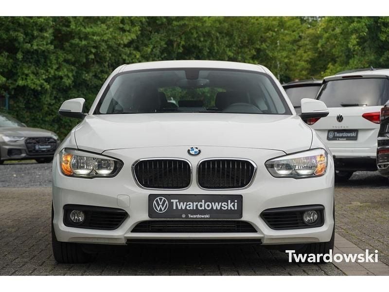 Gebraucht BMW 118 Advantage 150 PS (110 kW) 2019 Weiß Kleinwagen