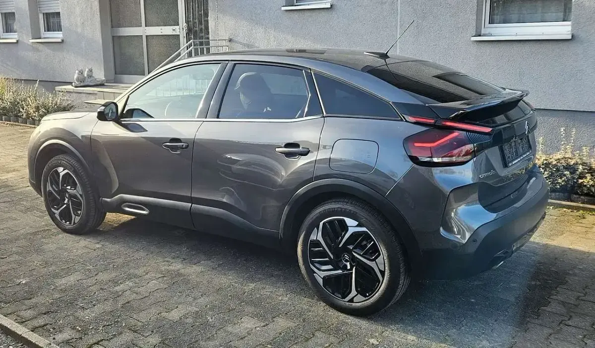 Gebraucht Citroën C4 Feel 131 PS (96 kW) 2021 Grau Limousine