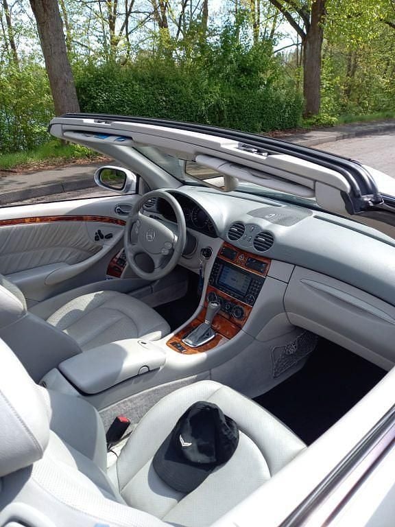 Gebraucht Mercedes CLK240 Elegance 170 PS (125 kW) 2004 Silber Cabrio