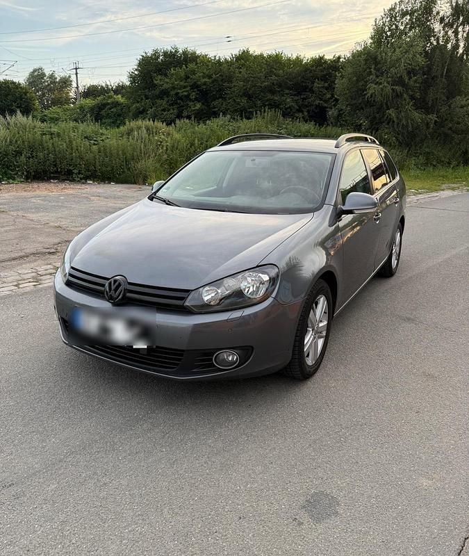 Grau Gebraucht 2010 VW Golf VI Kombi | 3.990 € (Teuer) - Bild 1/4
