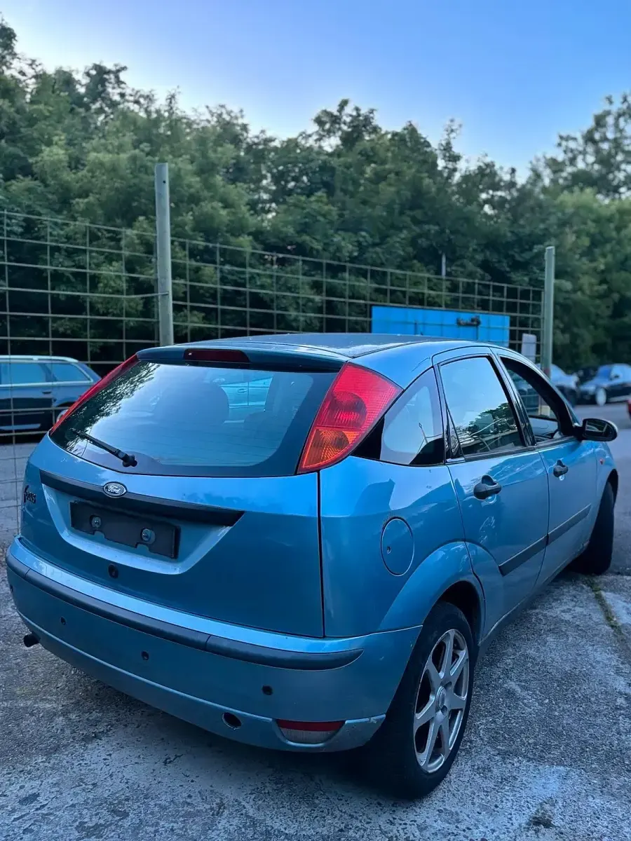Gebraucht Ford Focus 75 PS (55 kW) 2003 Limousine