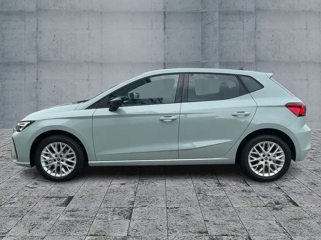 Neu Seat Ibiza FR 116 PS (85 kW) 2026 Grau Kleinwagen