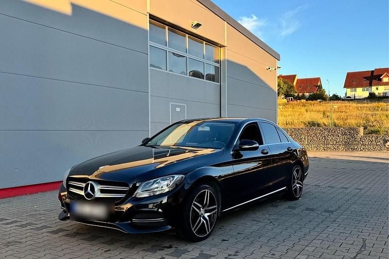 Schwarz Gebraucht 2015 Mercedes C220 Limousine | 13.500 € (Etwas zu teuer) - Bild 1/4