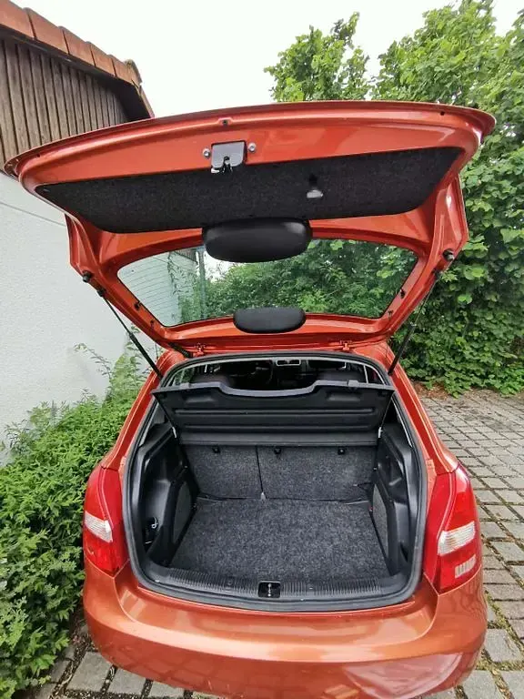 Gebraucht Skoda Fabia 60 PS (44 kW) 2008 Orange Limousine