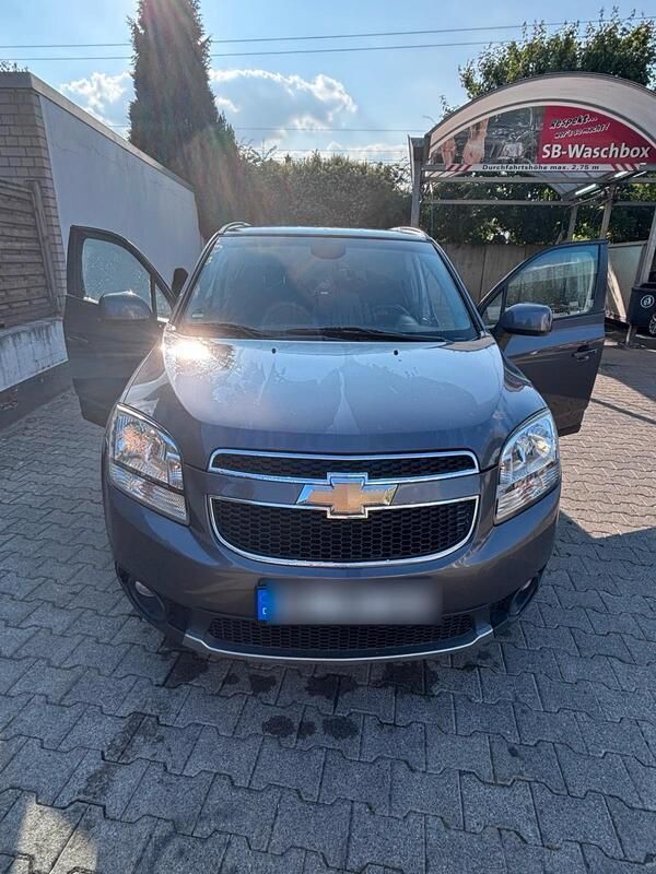 Grau Gebraucht 2013 Chevrolet Orlando SUV | 4.000 € (Fairer Preis) - Bild 1/4