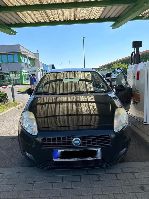 Schwarz Gebraucht 2006 Fiat Grande Punto Kleinwagen | 1.600 € (Fairer Preis) - Bild 1/4