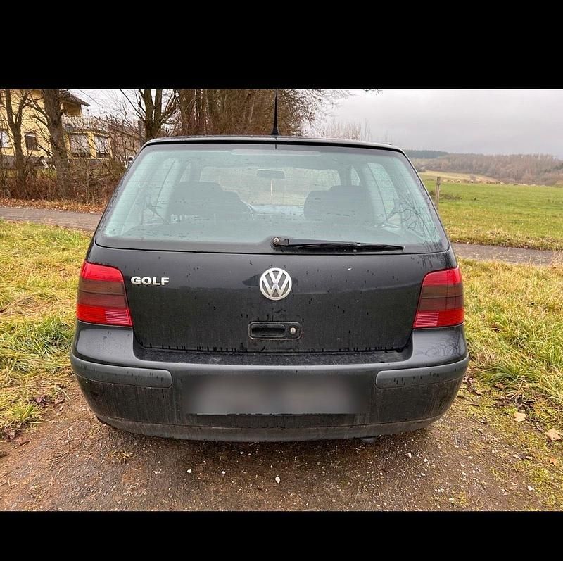 Gebraucht VW Golf 75 PS (55 kW) 2001 Schwarz Coupé