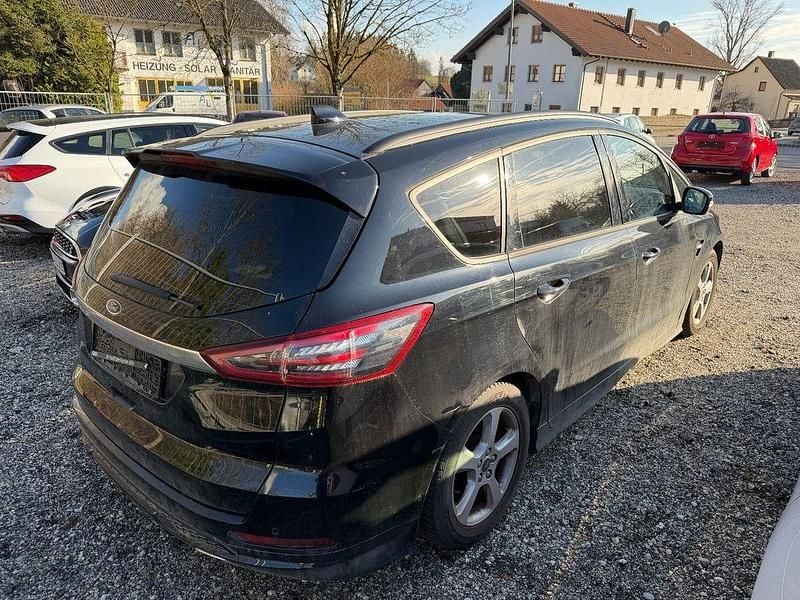 Gebraucht Ford S-MAX ST-Line 190 PS (139 kW) 2020 Schwarz Van / Kleinbus