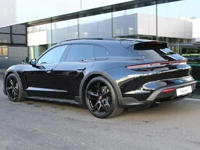 Neu Porsche Taycan 319 kW (435 PS) 2026 Tiefschwarzmetallic (metallic) Limousine