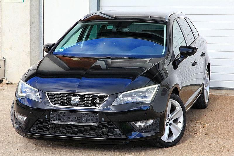 Schwarz Gebraucht 2016 Seat Leon ST FR Kombi | 9.490 € (Fairer Preis) - Bild 1/4