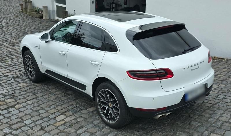 Gebraucht Porsche Macan S 258 PS (189 kW) 2015 Weiß SUV