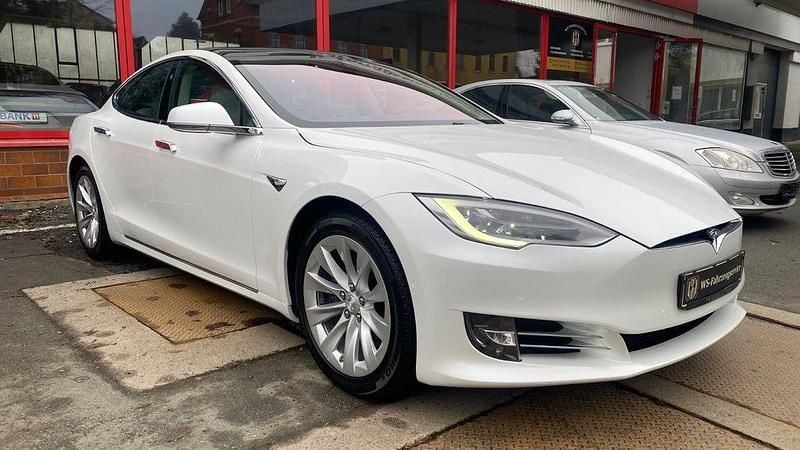 Gebraucht Tesla Model S 413 kW (562 PS) 2019 Weiß Kleinwagen