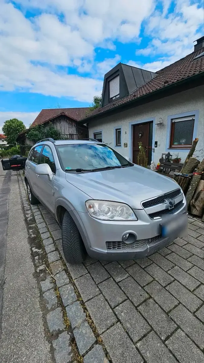 Gebraucht Chevrolet Captiva 150 PS (110 kW) 2009 Silber SUV