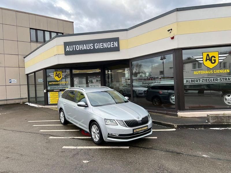 Silber Gebraucht 2019 Skoda Octavia Style Kombi | 13.999 € (Fairer Preis) - Bild 1/4