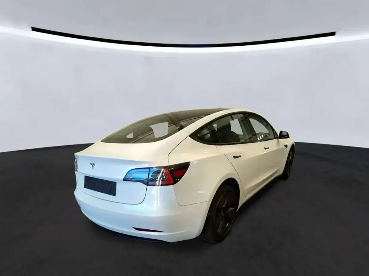 Gebraucht Tesla Model 3 RWD 239 kW (325 PS) 2022 Weiß Limousine