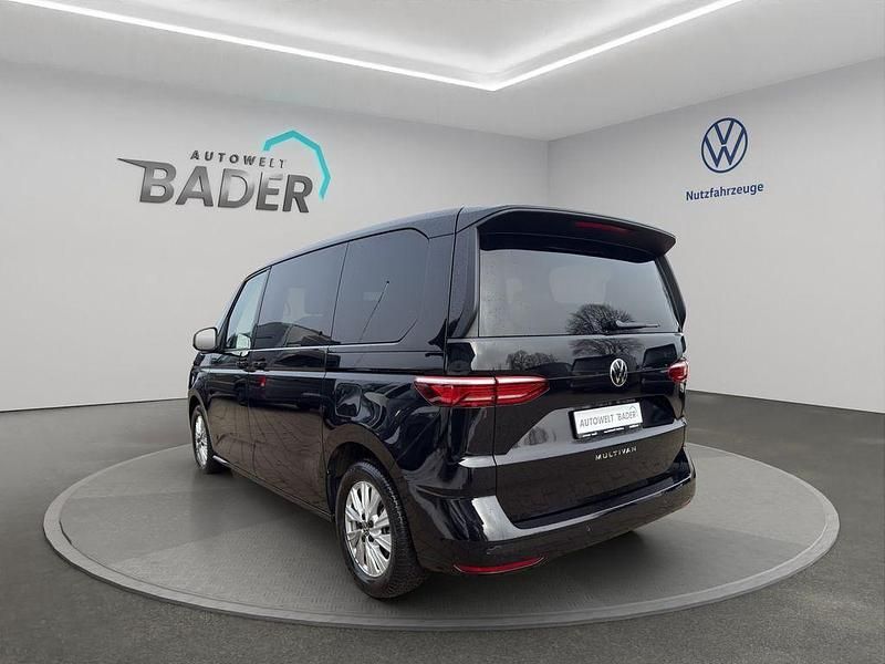Gebraucht VW Multivan Life 150 PS (110 kW) 2025 Schwarz Van