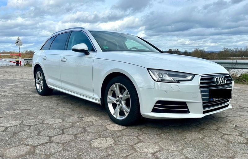 Gebraucht Audi A4 Ambiente 190 PS (139 kW) 2018 Weiß Kombi