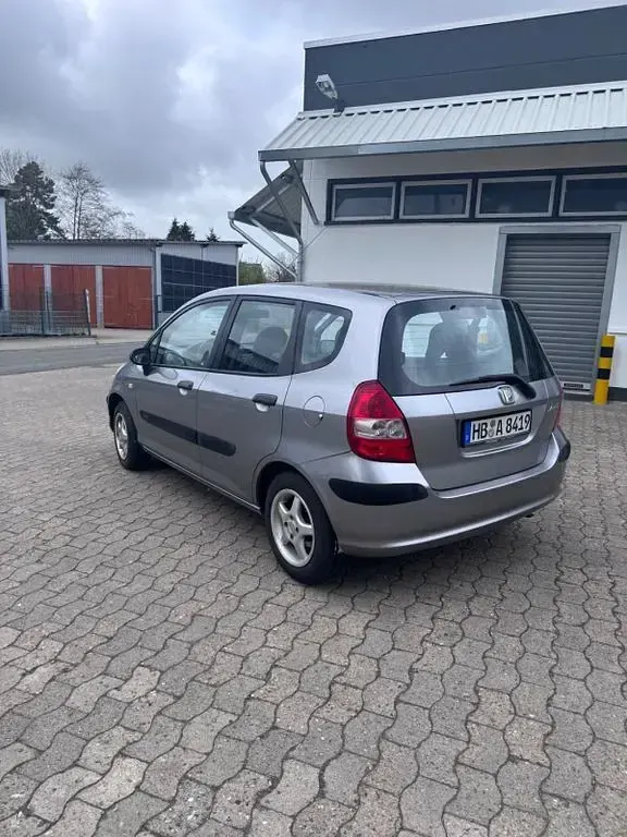 Gebraucht Honda Jazz 77 PS (56 kW) 2004 Grau Kleinwagen