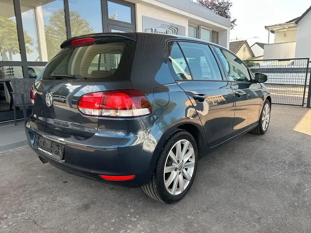 Gebraucht VW Golf VI Highline 122 PS (89 kW) 2010 Blau Limousine