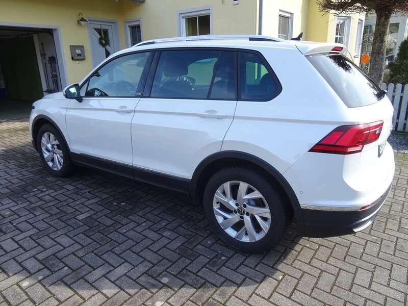 Weiß Gebraucht 2021 VW Tiguan Comfortline SUV | 24.000 € (Guter Preis) - Bild 1/4