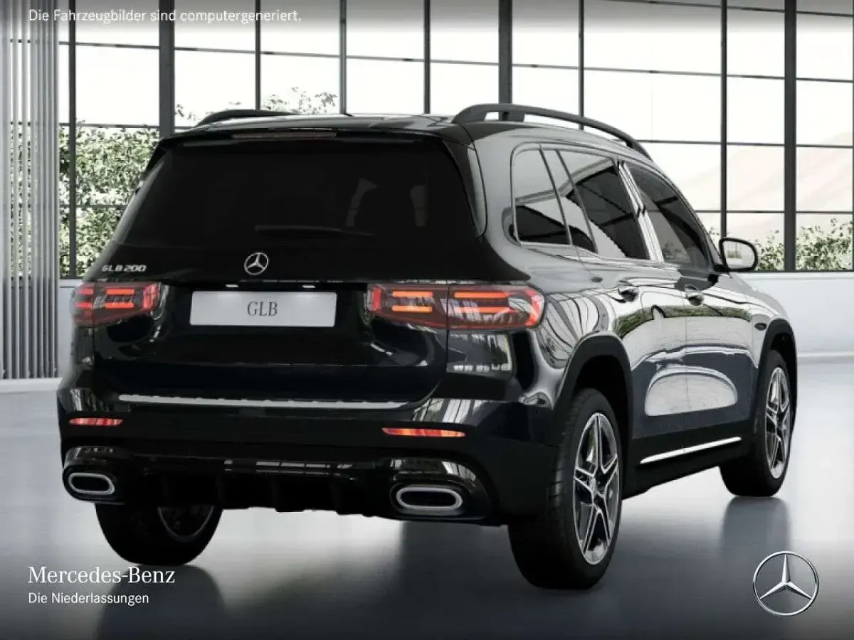 Gebraucht Mercedes GLB200 AMG 163 PS (119 kW) 2025 Grau SUV
