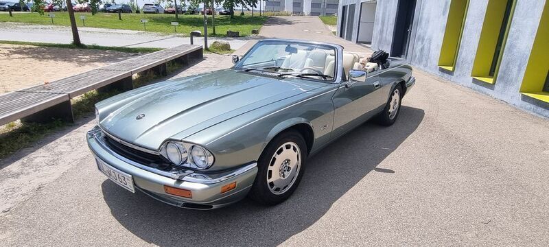 Grün Gebraucht 1996 Jaguar XJS Cabrio | 29.500 € - Bild 1/4