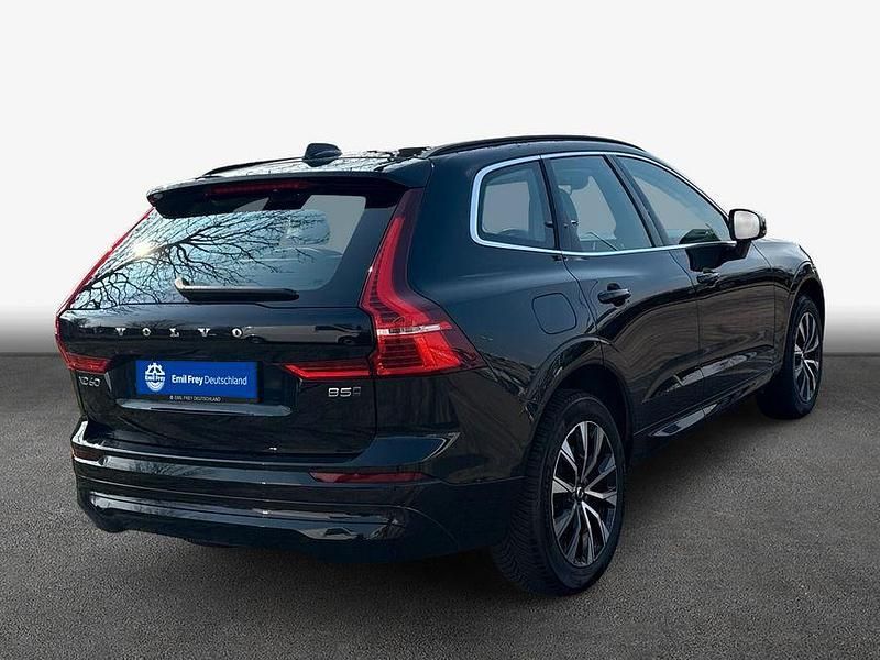 Gebraucht Volvo XC60 Core 250 PS (183 kW) 2024 Onyx black SUV