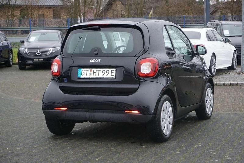 Gebraucht Smart ForTwo Coupé 60 kW (82 PS) 2020 Bodypanels in black Kleinwagen