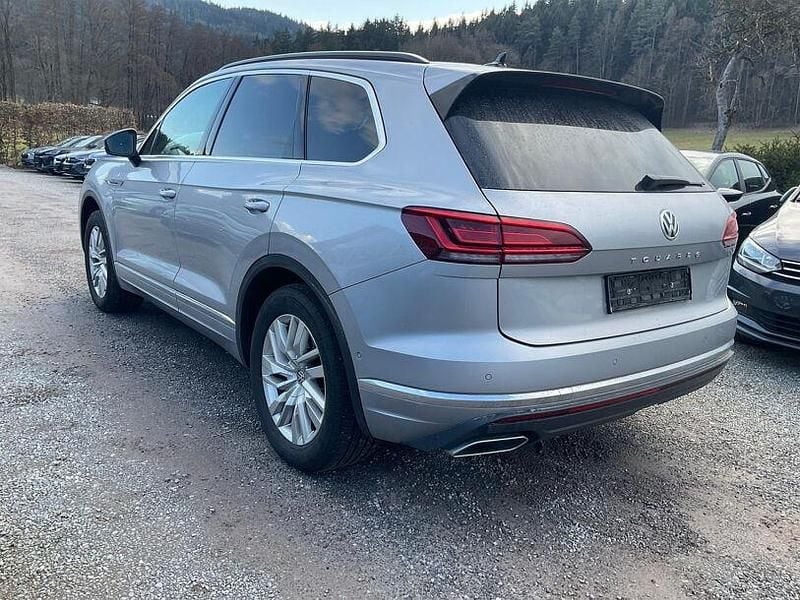 Gebraucht VW Touareg 286 PS (210 kW) 2019 Antimonsilber metallic SUV