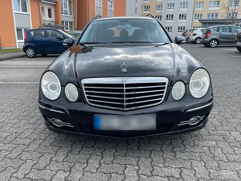Gebraucht Mercedes E280 Avantgarde 190 PS (139 kW) 2007 Schwarz Kombi