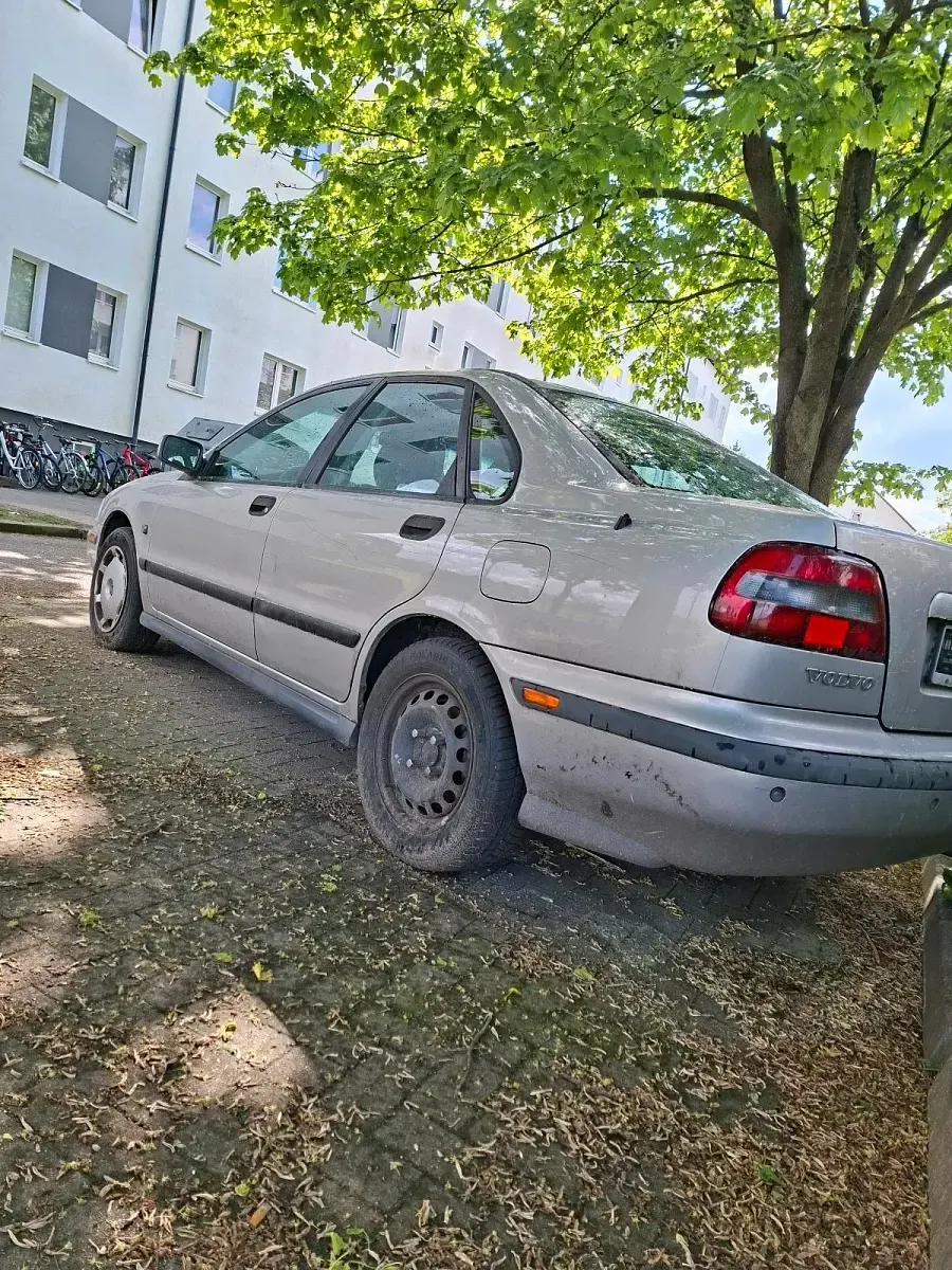 Gebraucht Volvo S40 116 PS (85 kW) 1997 Grau Limousine